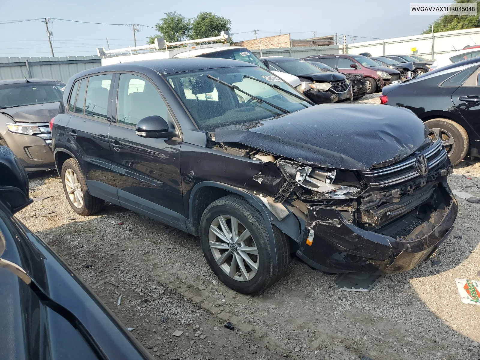 WVGAV7AX1HK045048 2017 Volkswagen Tiguan S