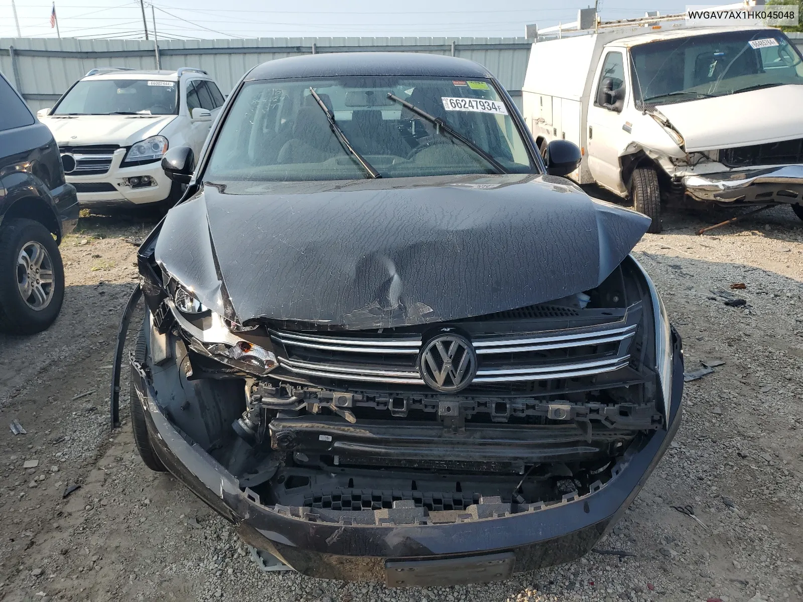 2017 Volkswagen Tiguan S VIN: WVGAV7AX1HK045048 Lot: 66247934