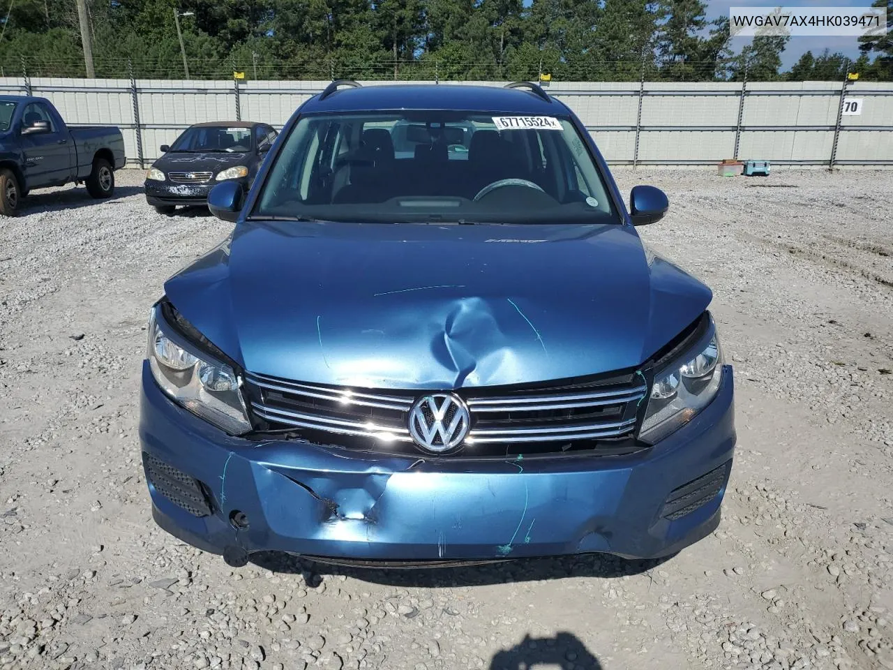 WVGAV7AX4HK039471 2017 Volkswagen Tiguan S