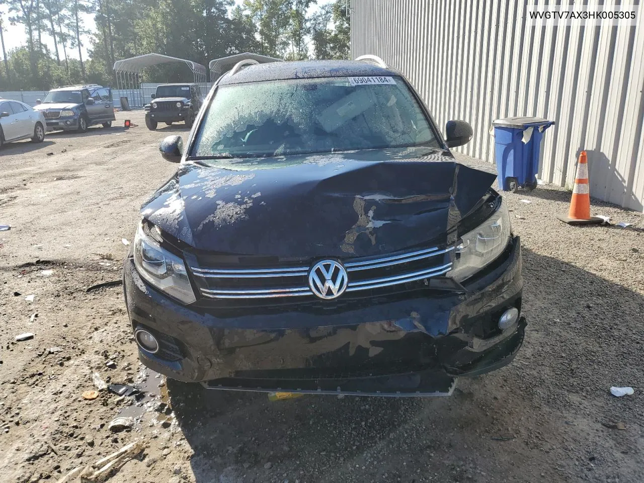 WVGTV7AX3HK005305 2017 Volkswagen Tiguan Sport