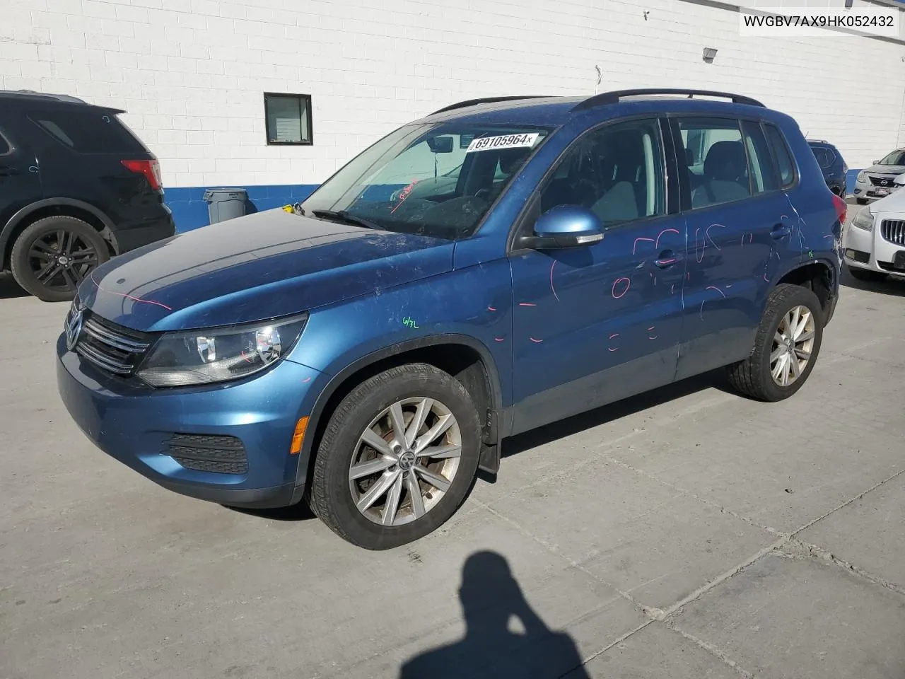 WVGBV7AX9HK052432 2017 Volkswagen Tiguan S