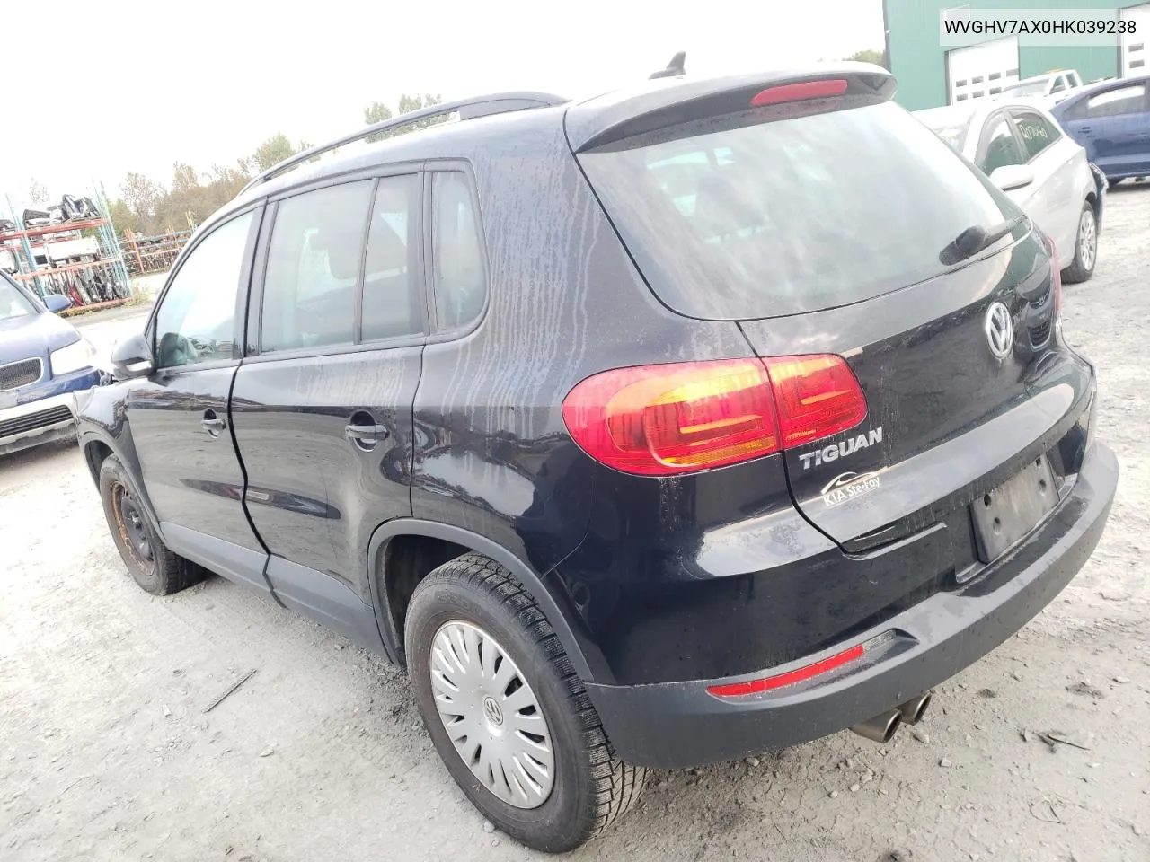 2017 Volkswagen Tiguan Trendline VIN: WVGHV7AX0HK039238 Lot: 70414904