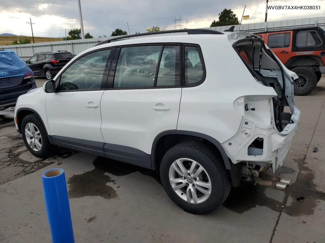 WVGBV7AX4HK038051 2017 Volkswagen Tiguan S