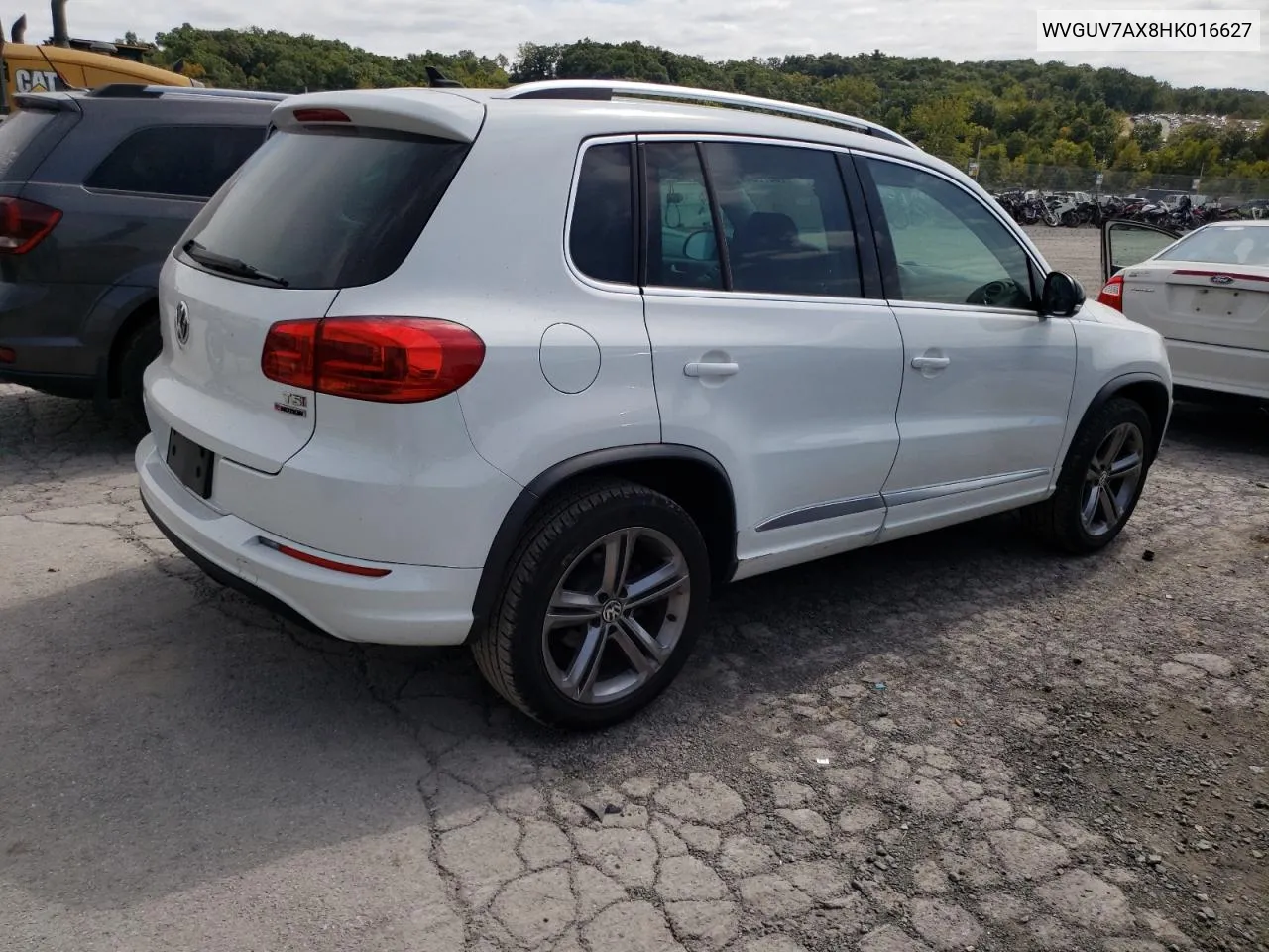 2017 Volkswagen Tiguan Sport VIN: WVGUV7AX8HK016627 Lot: 71557364