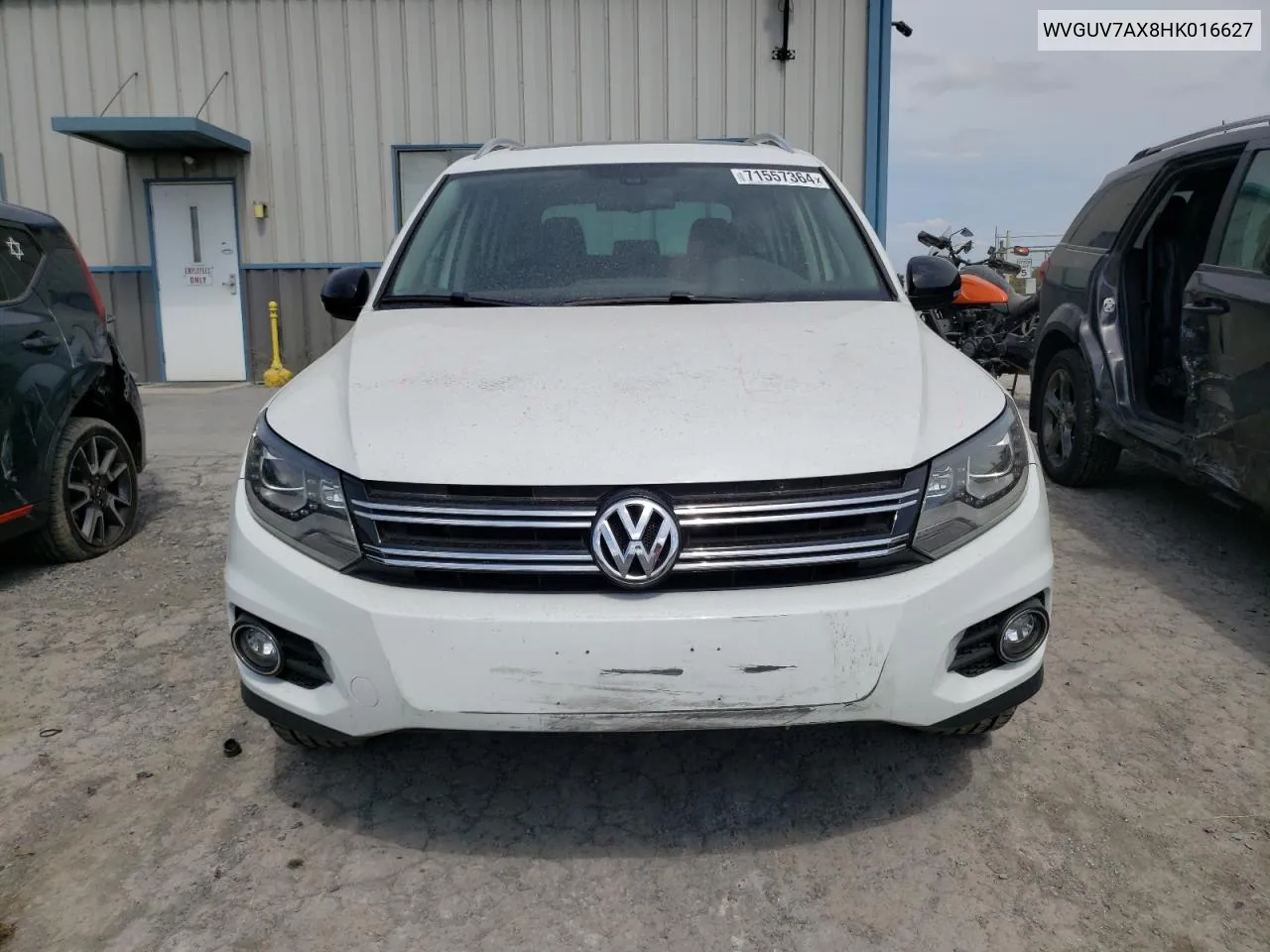 WVGUV7AX8HK016627 2017 Volkswagen Tiguan Sport