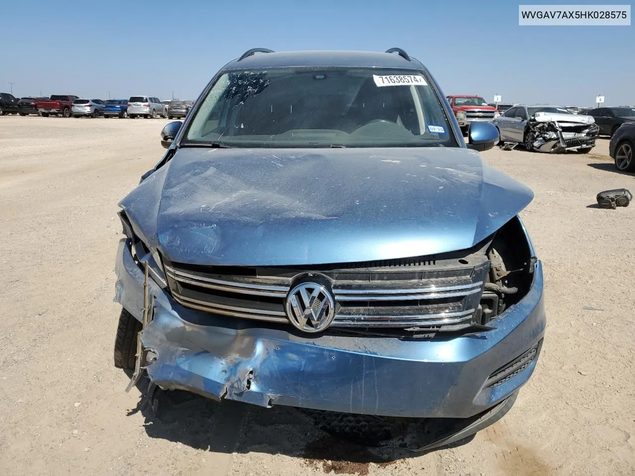 WVGAV7AX5HK028575 2017 Volkswagen Tiguan S