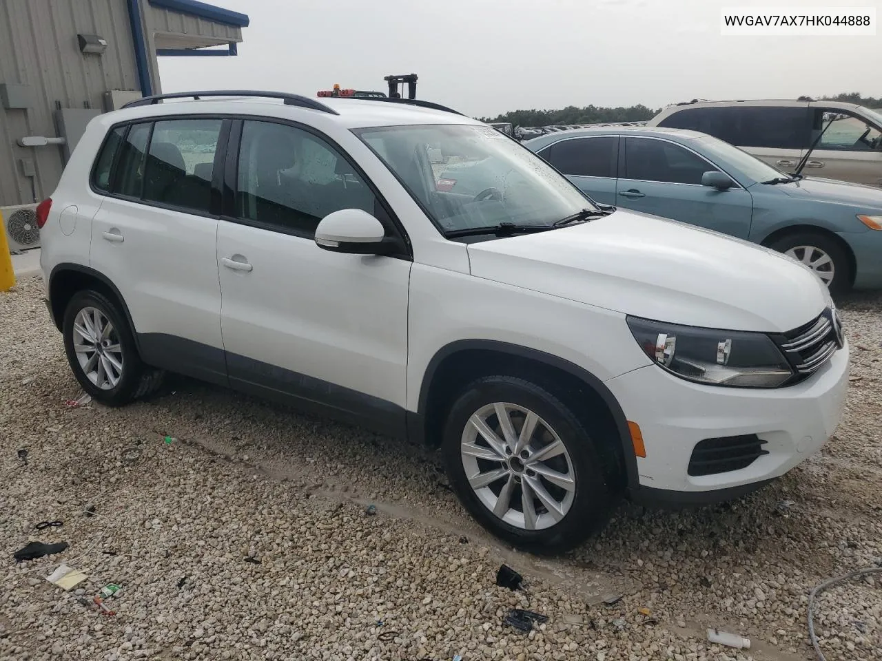 2017 Volkswagen Tiguan S VIN: WVGAV7AX7HK044888 Lot: 72413714