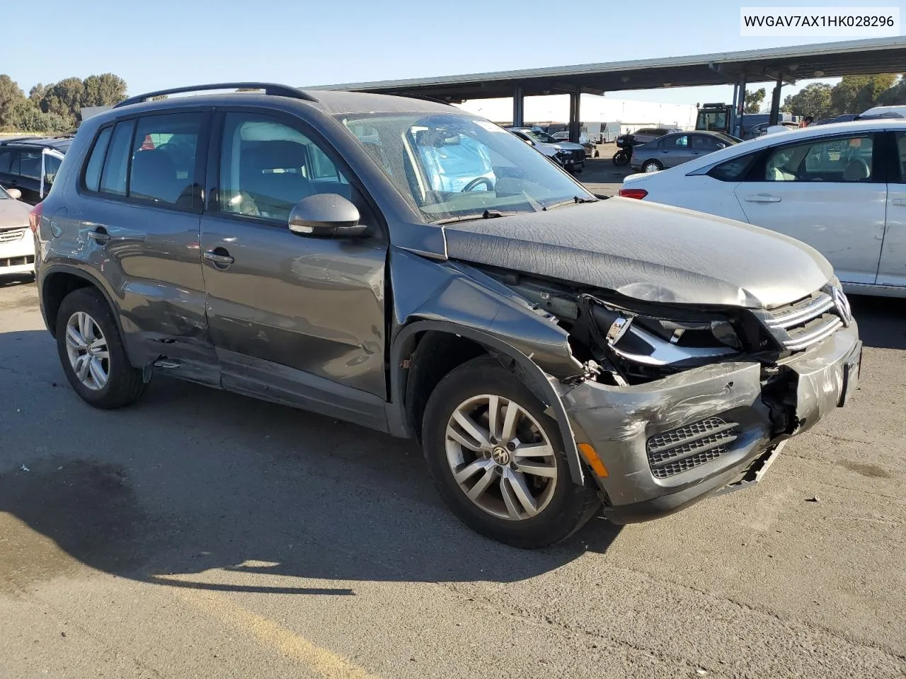 WVGAV7AX1HK028296 2017 Volkswagen Tiguan S