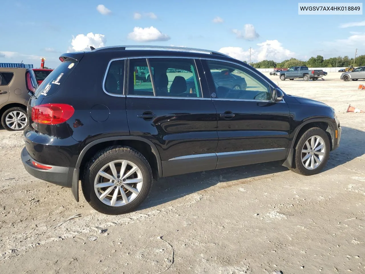 WVGSV7AX4HK018849 2017 Volkswagen Tiguan Wolfsburg