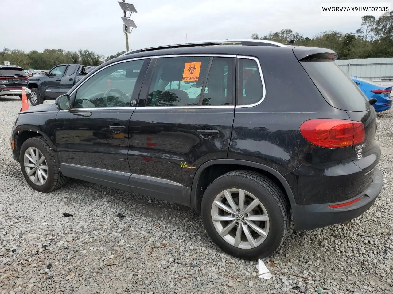 2017 Volkswagen Tiguan Wolfsburg VIN: WVGRV7AX9HW507335 Lot: 74042334