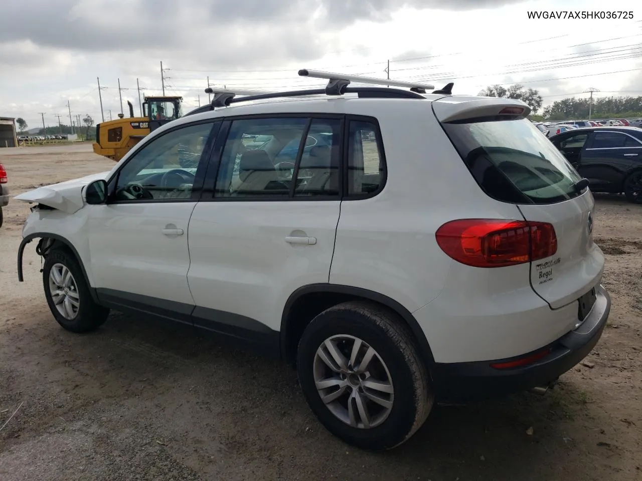 WVGAV7AX5HK036725 2017 Volkswagen Tiguan S