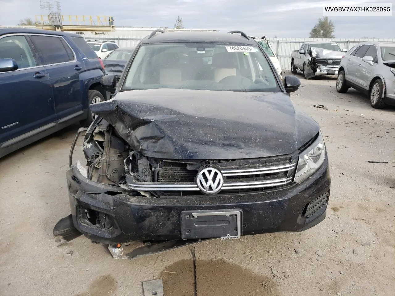 2017 Volkswagen Tiguan S VIN: WVGBV7AX7HK028095 Lot: 74620453