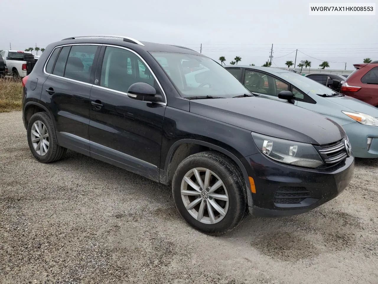 2017 Volkswagen Tiguan Wolfsburg VIN: WVGRV7AX1HK008553 Lot: 74635264