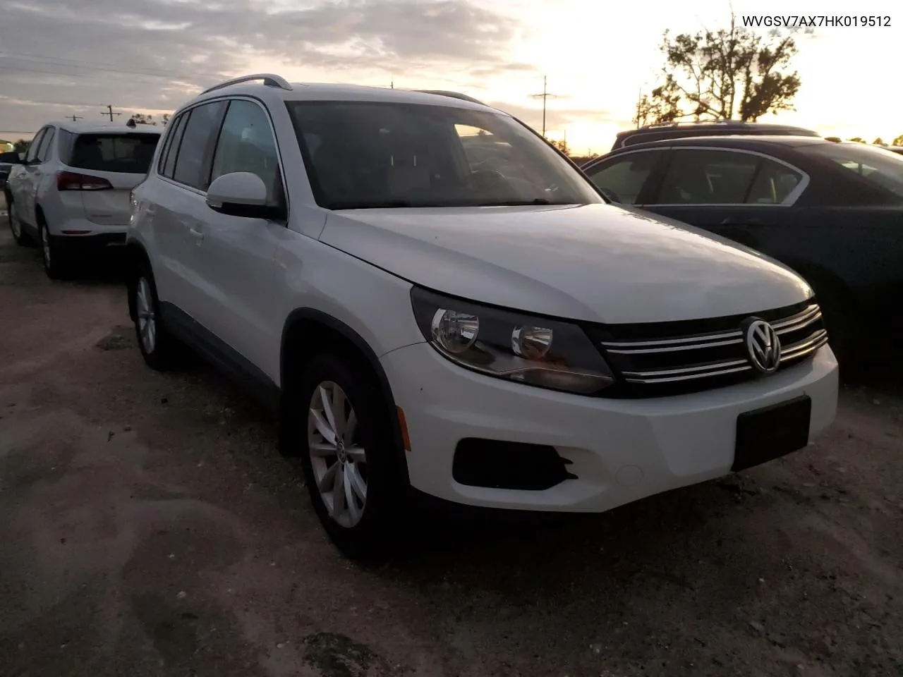 2017 Volkswagen Tiguan Wolfsburg VIN: WVGSV7AX7HK019512 Lot: 74788154