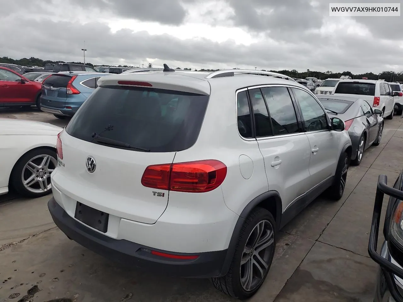 WVGVV7AX9HK010744 2017 Volkswagen Tiguan Sel