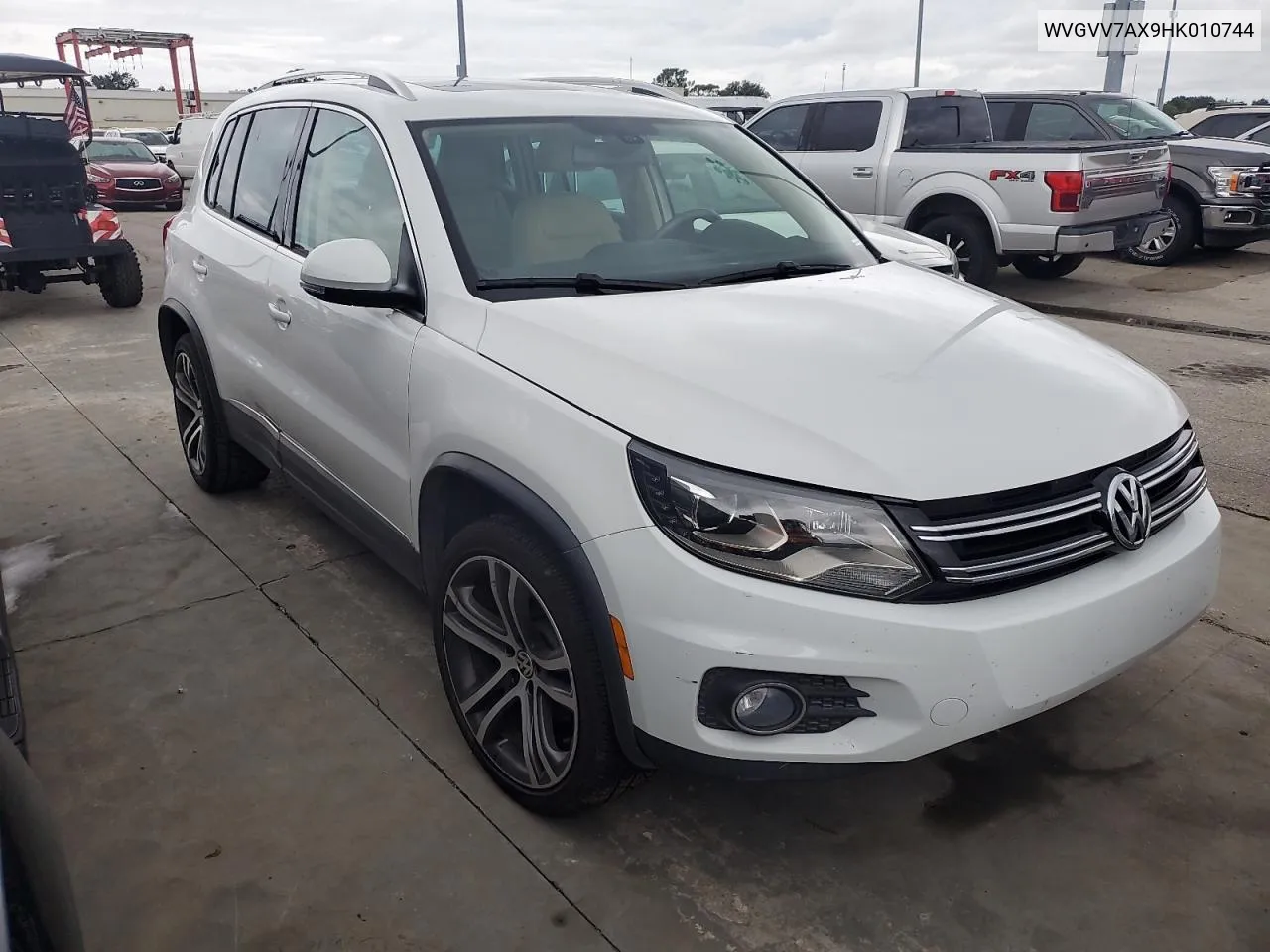 2017 Volkswagen Tiguan Sel VIN: WVGVV7AX9HK010744 Lot: 75095234