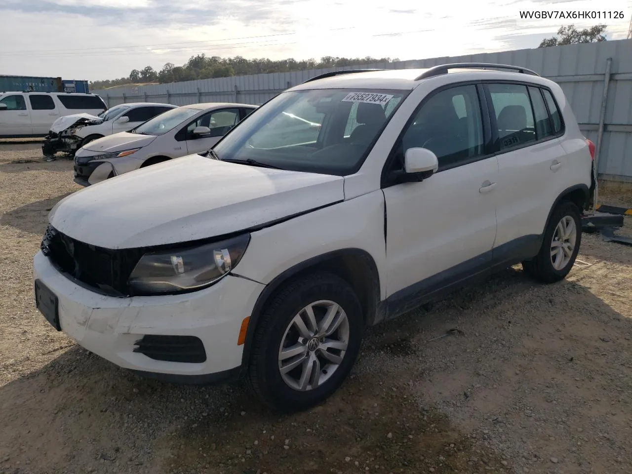 2017 Volkswagen Tiguan S VIN: WVGBV7AX6HK011126 Lot: 75527934