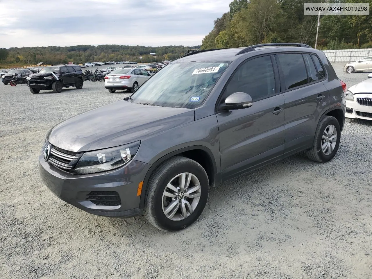 2017 Volkswagen Tiguan S VIN: WVGAV7AX4HK019298 Lot: 76560984