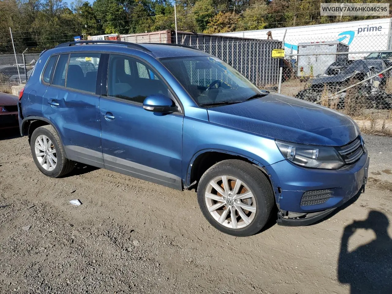 WVGBV7AX6HK046295 2017 Volkswagen Tiguan S