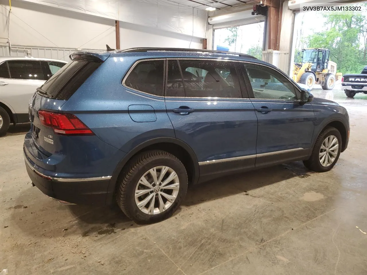 3VV3B7AX5JM133302 2018 Volkswagen Tiguan Se