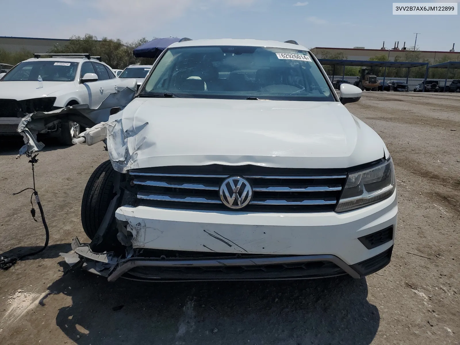 3VV2B7AX6JM122899 2018 Volkswagen Tiguan Se