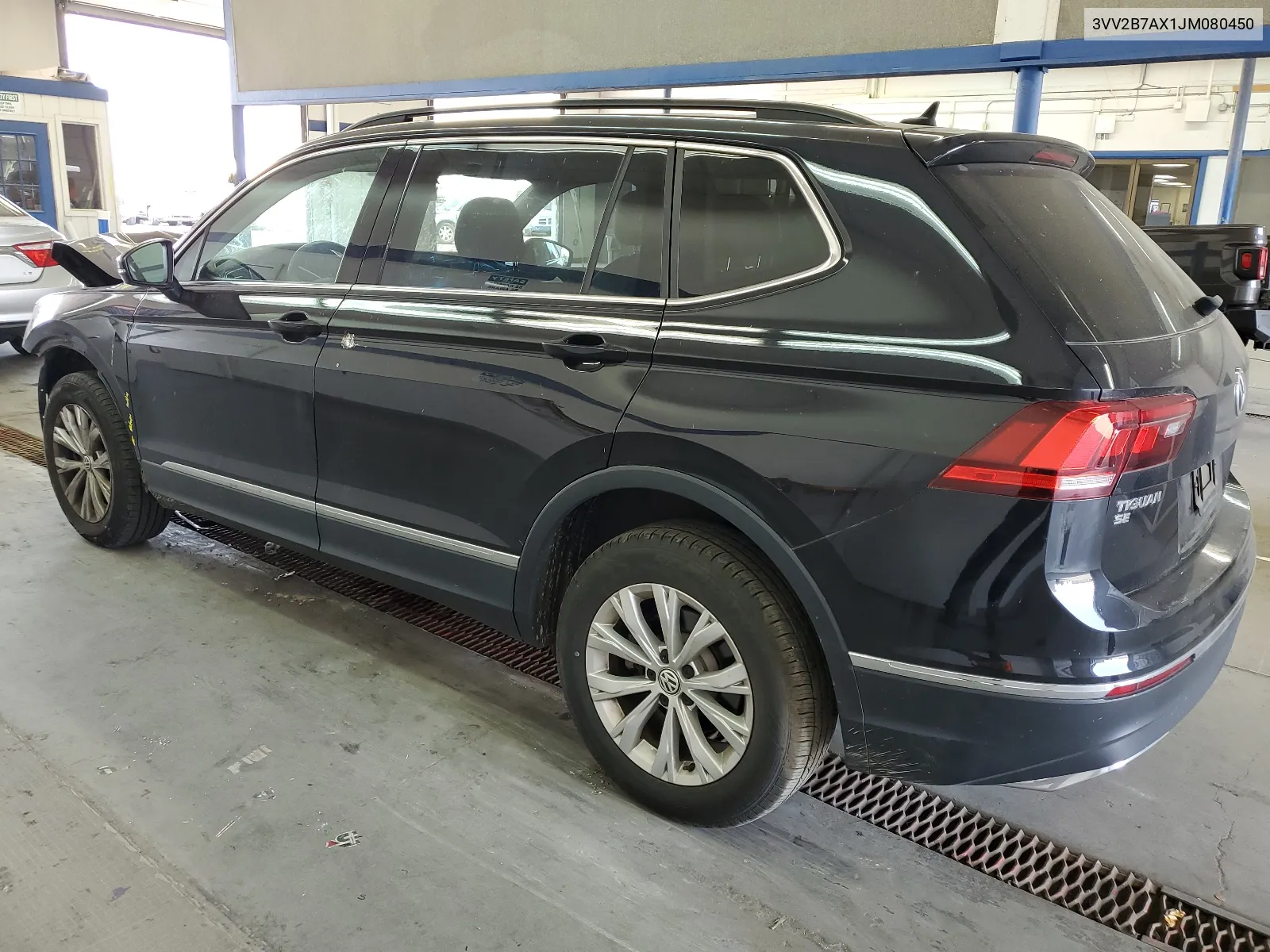 2018 Volkswagen Tiguan Se VIN: 3VV2B7AX1JM080450 Lot: 64649814