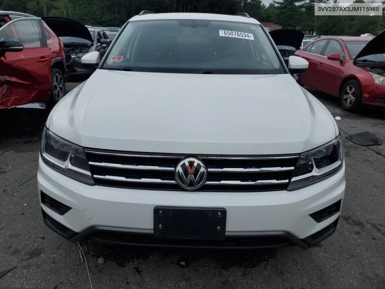 3VV2B7AX3JM115988 2018 Volkswagen Tiguan Se