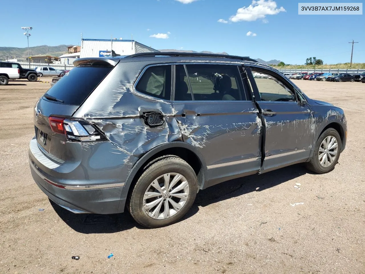 3VV3B7AX7JM159268 2018 Volkswagen Tiguan Se