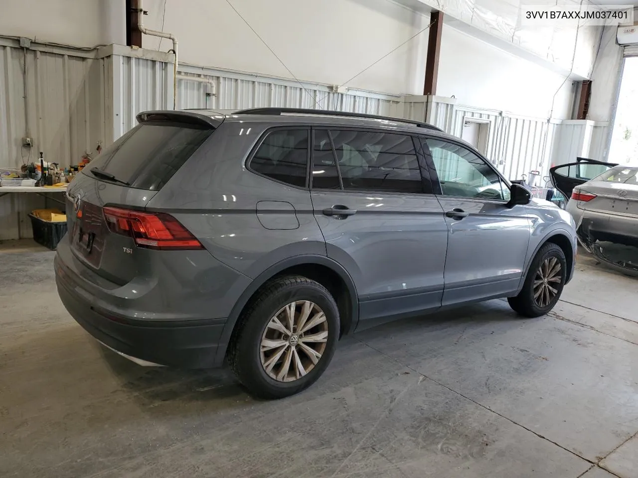 2018 Volkswagen Tiguan S VIN: 3VV1B7AXXJM037401 Lot: 69417244