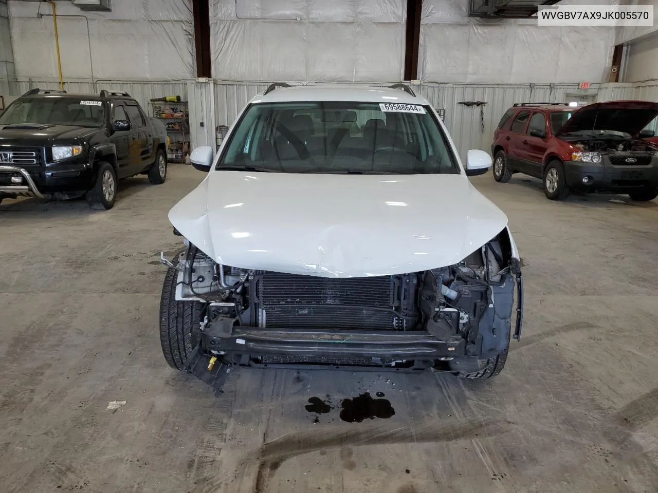 WVGBV7AX9JK005570 2018 Volkswagen Tiguan Limited