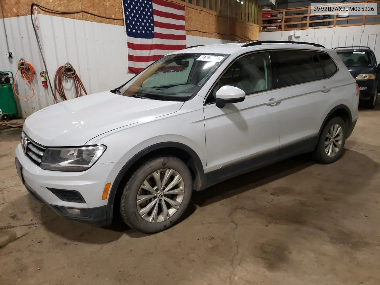 3VV2B7AX2JM035226 2018 Volkswagen Tiguan Se