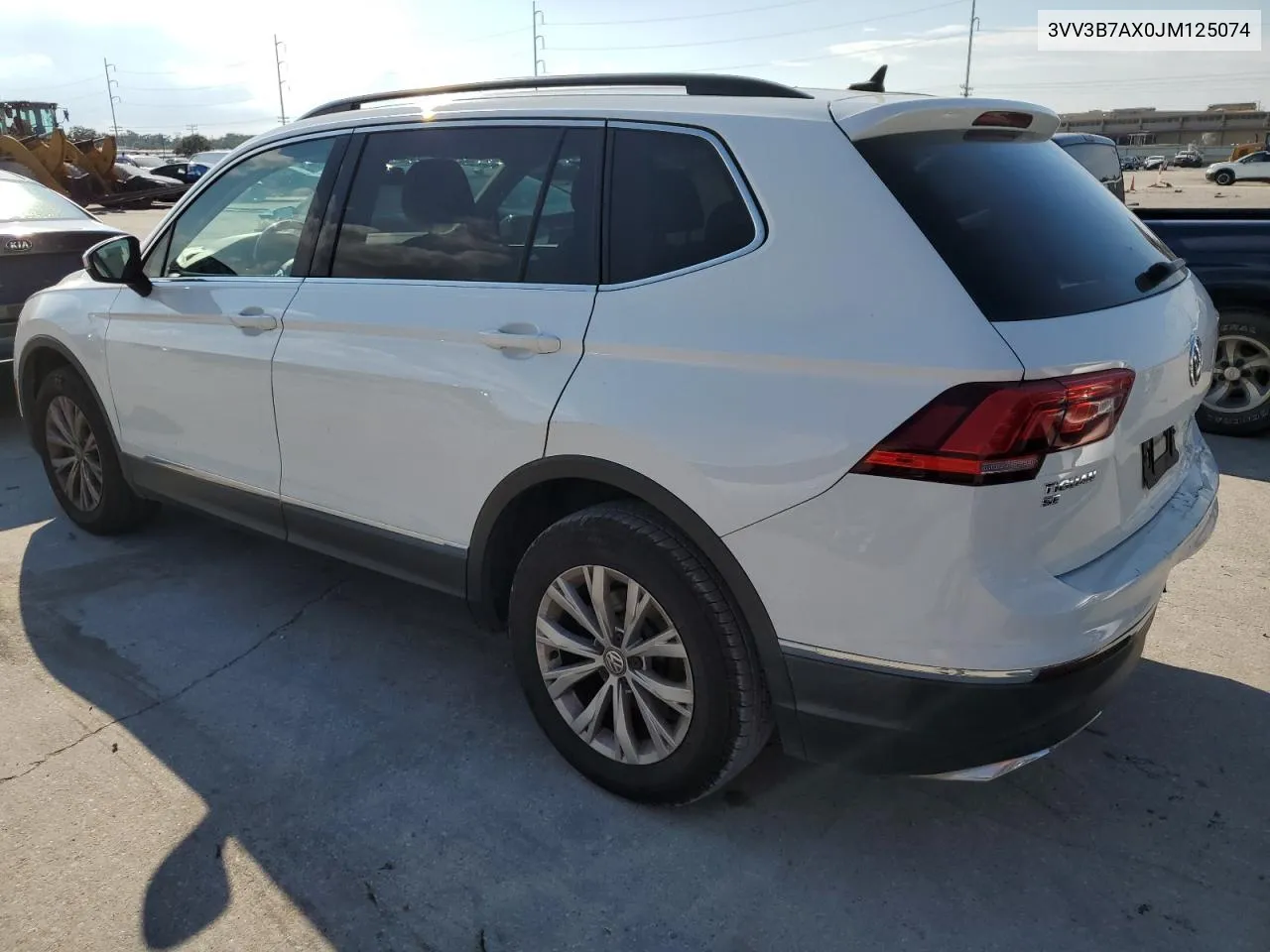 3VV3B7AX0JM125074 2018 Volkswagen Tiguan Se