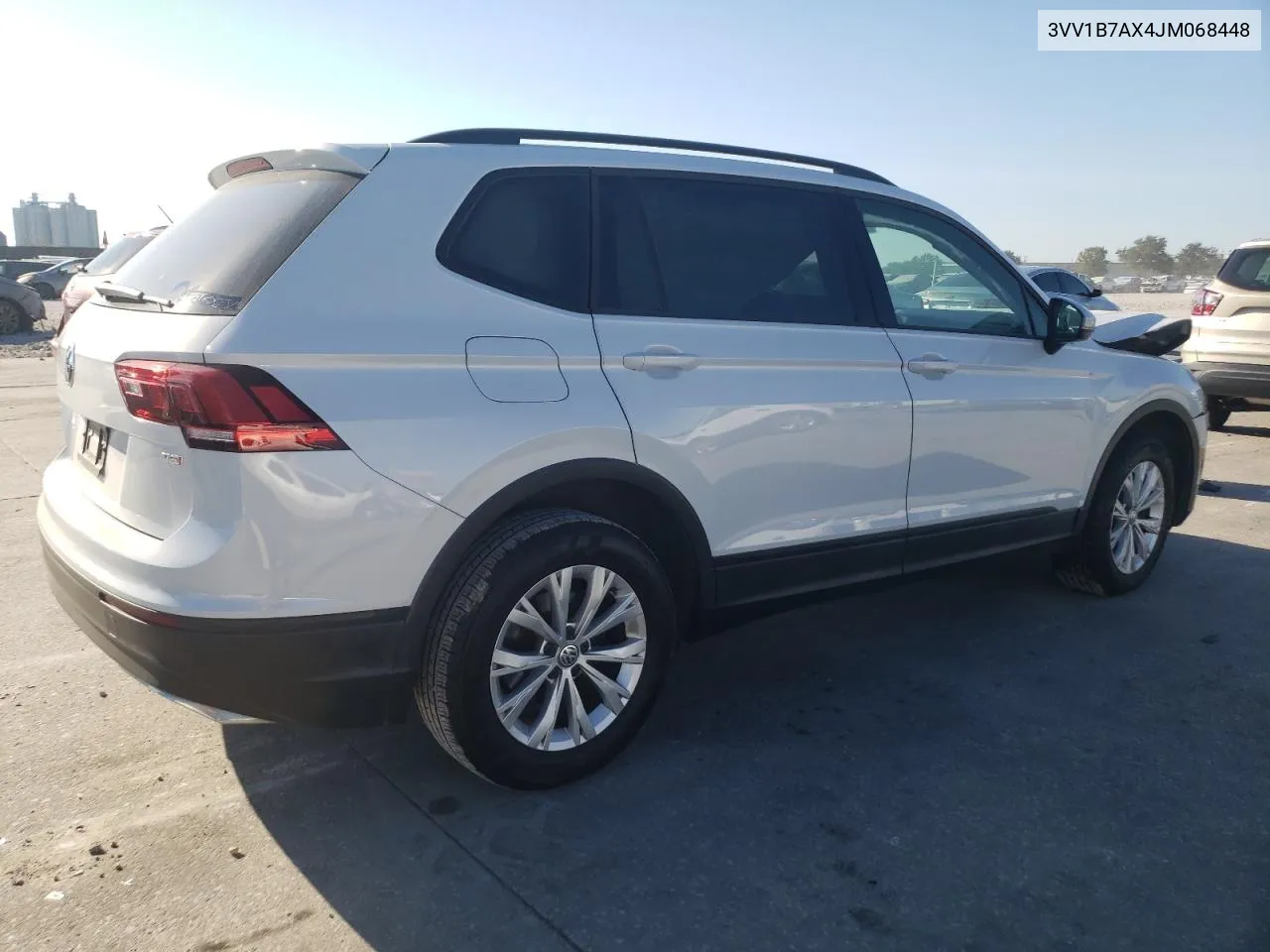 3VV1B7AX4JM068448 2018 Volkswagen Tiguan S