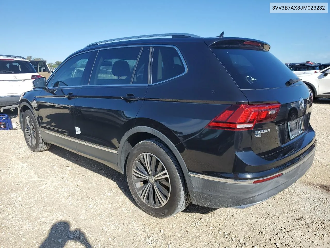 3VV3B7AX8JM023232 2018 Volkswagen Tiguan Se