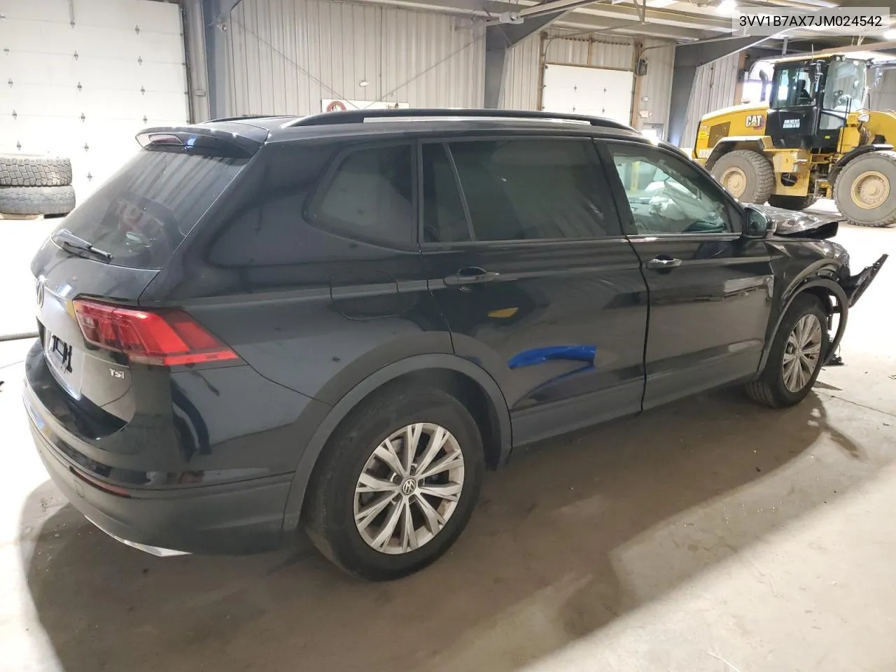 3VV1B7AX7JM024542 2018 Volkswagen Tiguan S