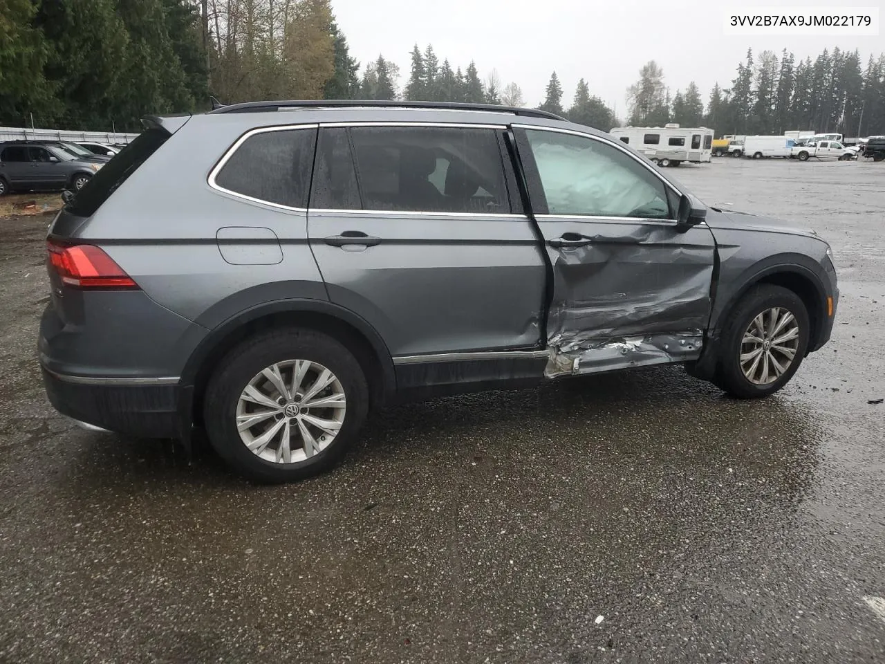 3VV2B7AX9JM022179 2018 Volkswagen Tiguan Se