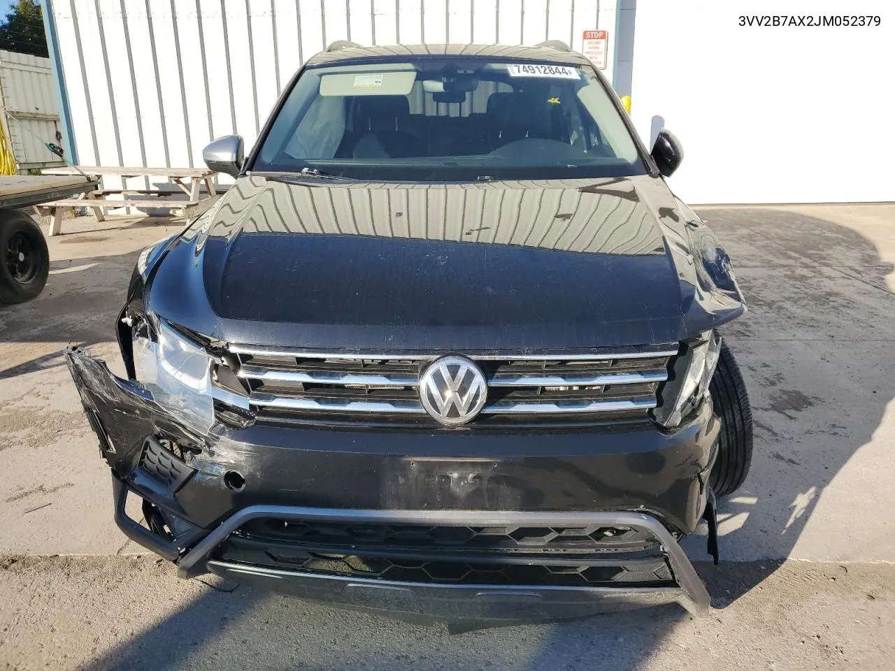 2018 Volkswagen Tiguan Se VIN: 3VV2B7AX2JM052379 Lot: 74912844