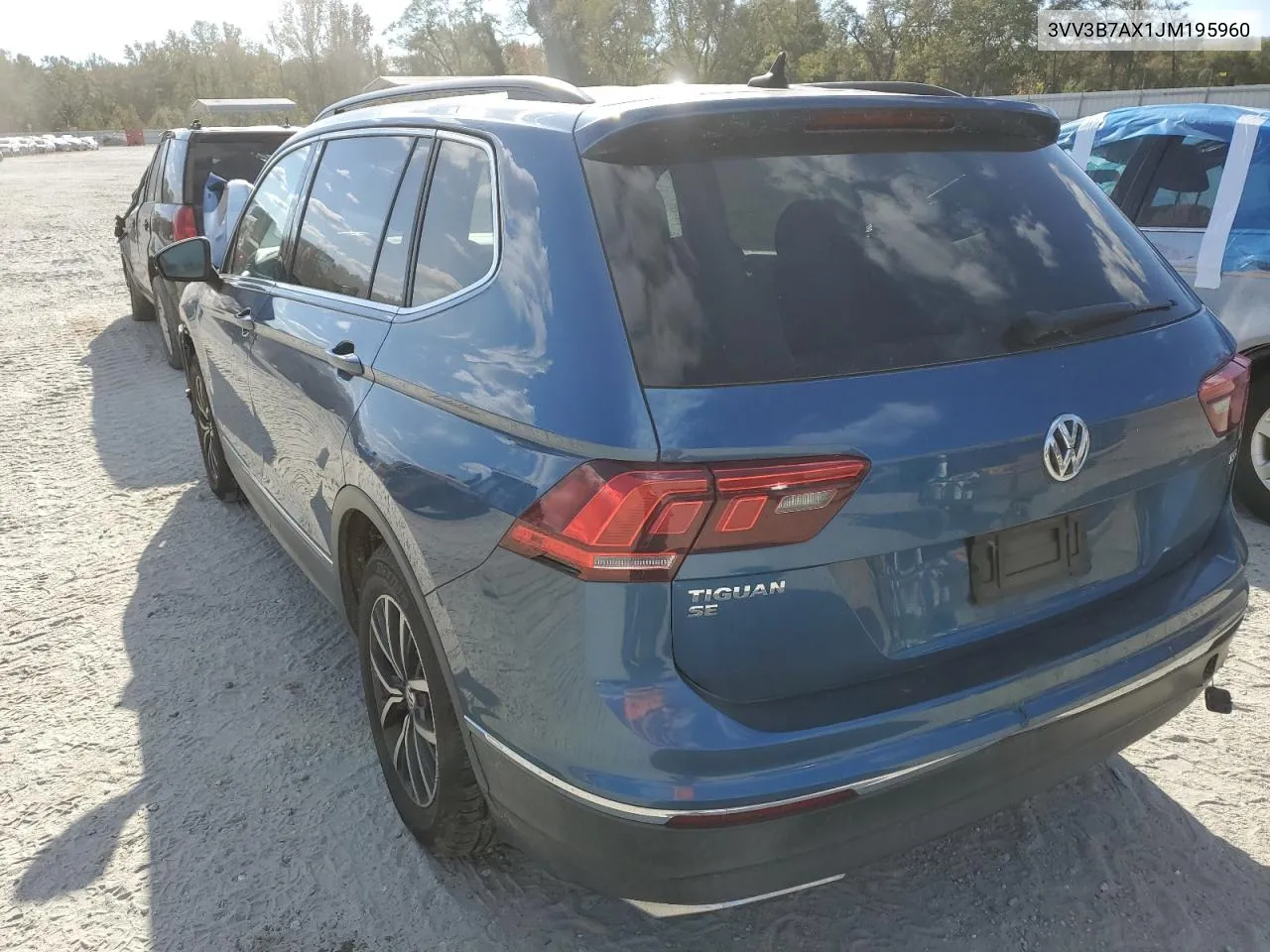 2018 Volkswagen Tiguan Se VIN: 3VV3B7AX1JM195960 Lot: 74961324