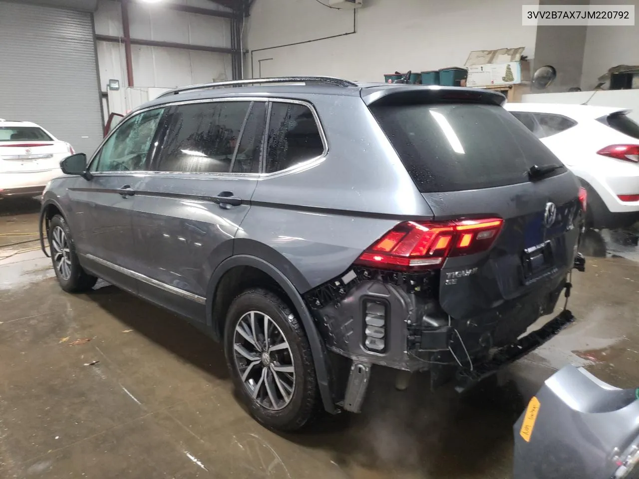 2018 Volkswagen Tiguan Se VIN: 3VV2B7AX7JM220792 Lot: 80335774