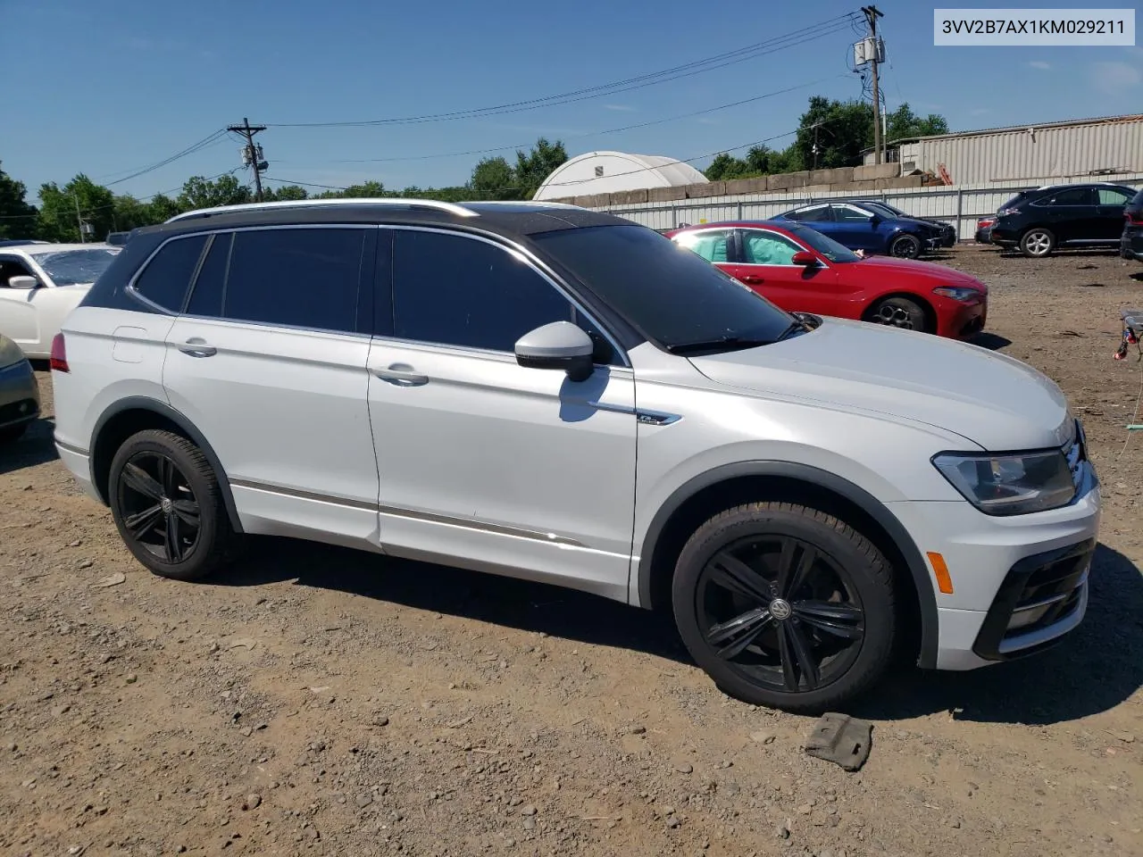 3VV2B7AX1KM029211 2019 Volkswagen Tiguan Se