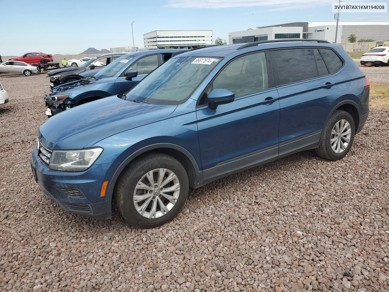 3VV1B7AX1KM194008 2019 Volkswagen Tiguan S