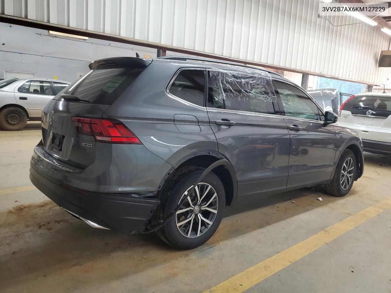 3VV2B7AX6KM127229 2019 Volkswagen Tiguan Se