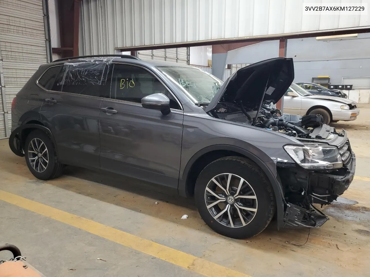 3VV2B7AX6KM127229 2019 Volkswagen Tiguan Se