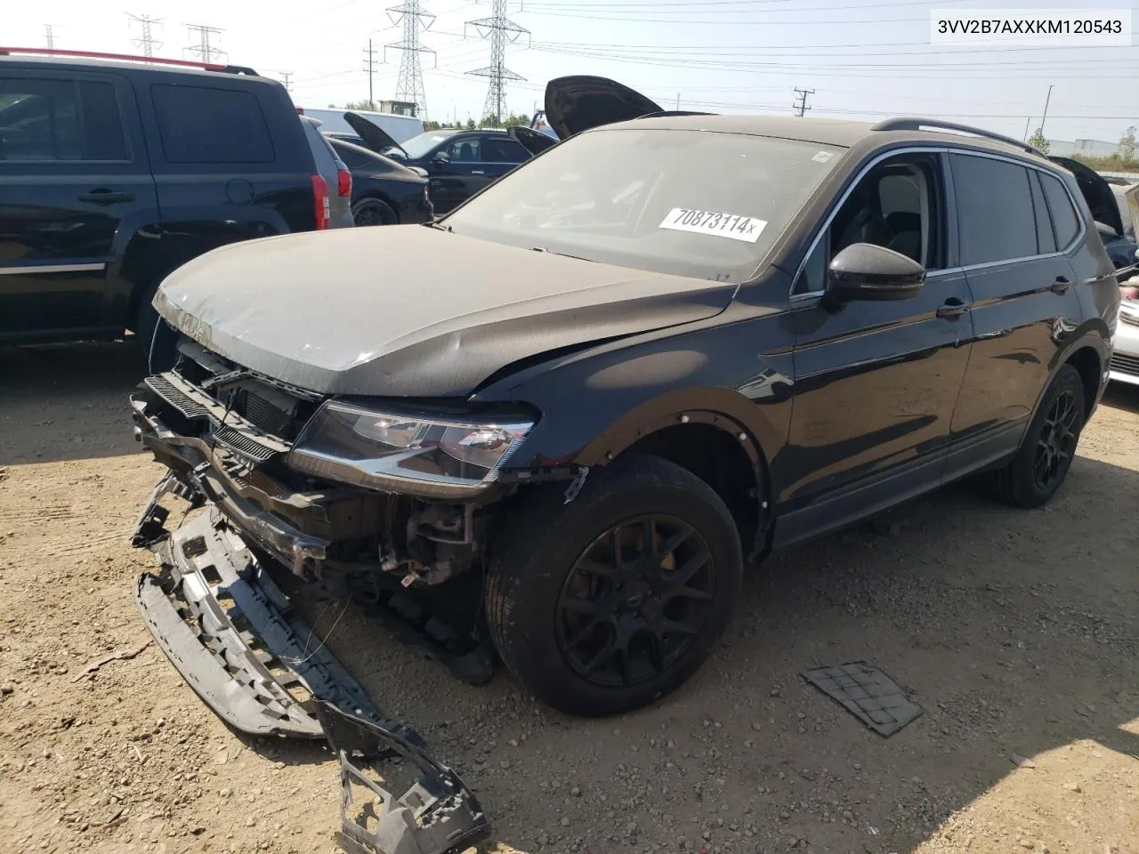 3VV2B7AXXKM120543 2019 Volkswagen Tiguan Se