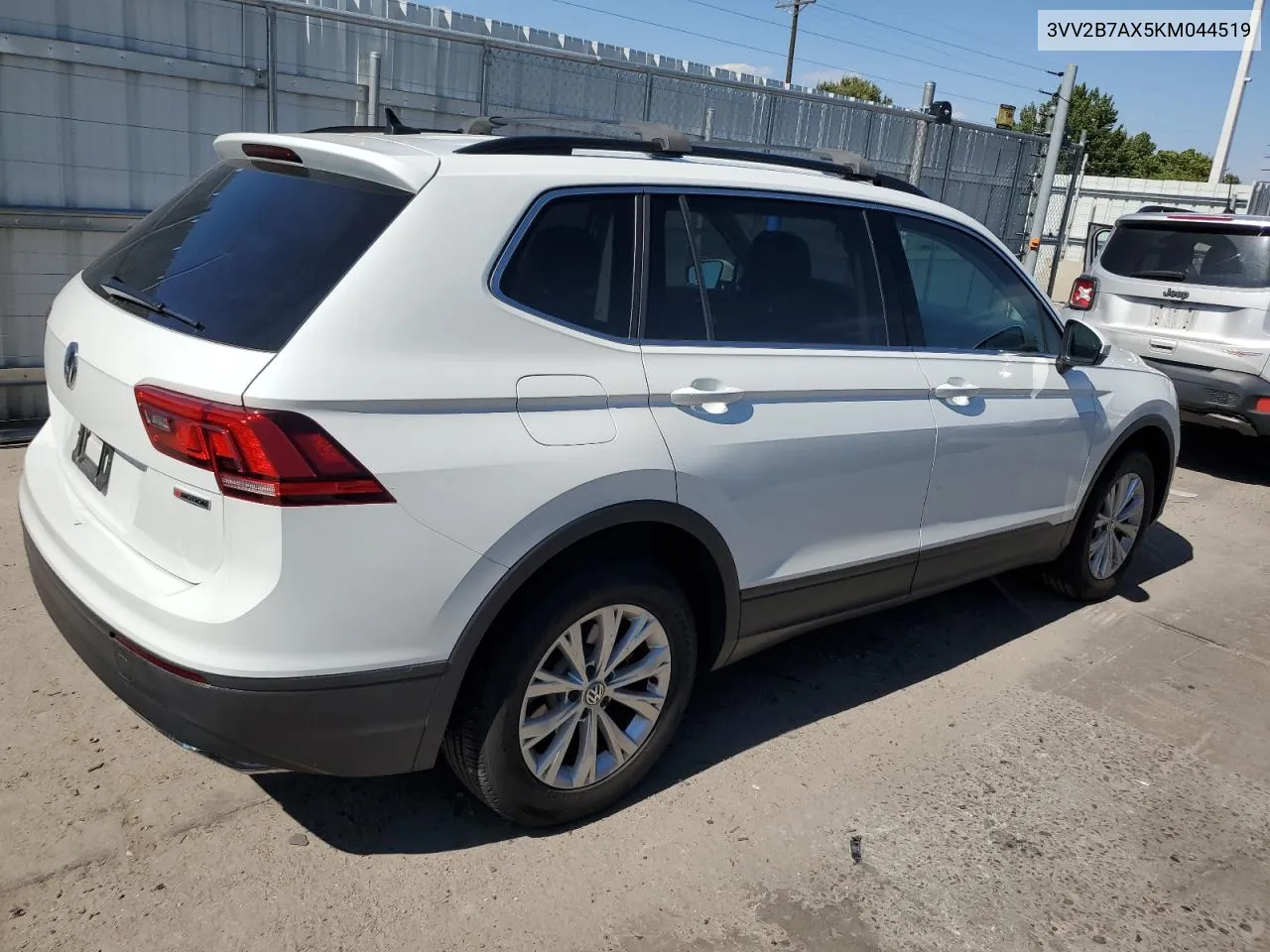 3VV2B7AX5KM044519 2019 Volkswagen Tiguan Se