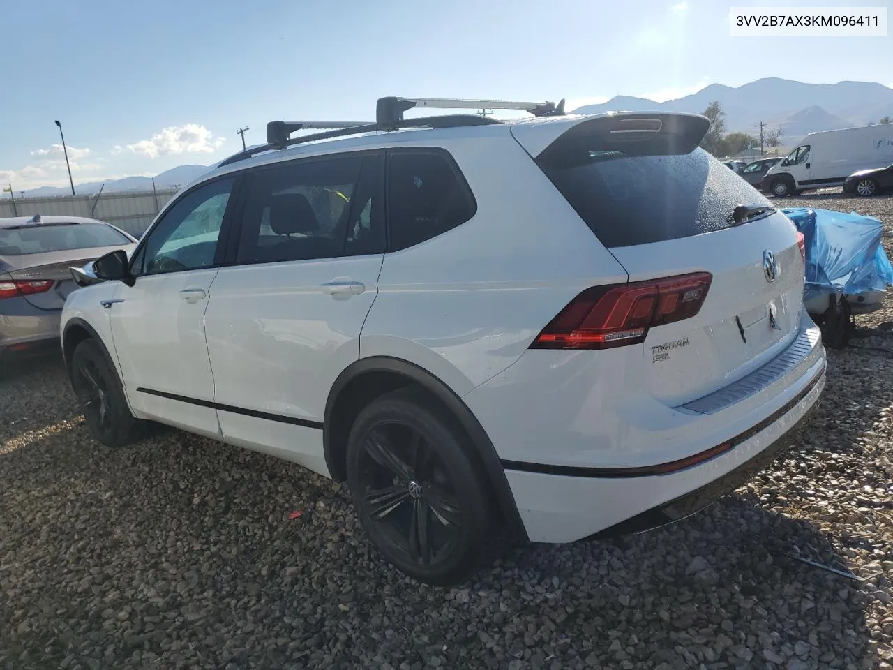 3VV2B7AX3KM096411 2019 Volkswagen Tiguan Se