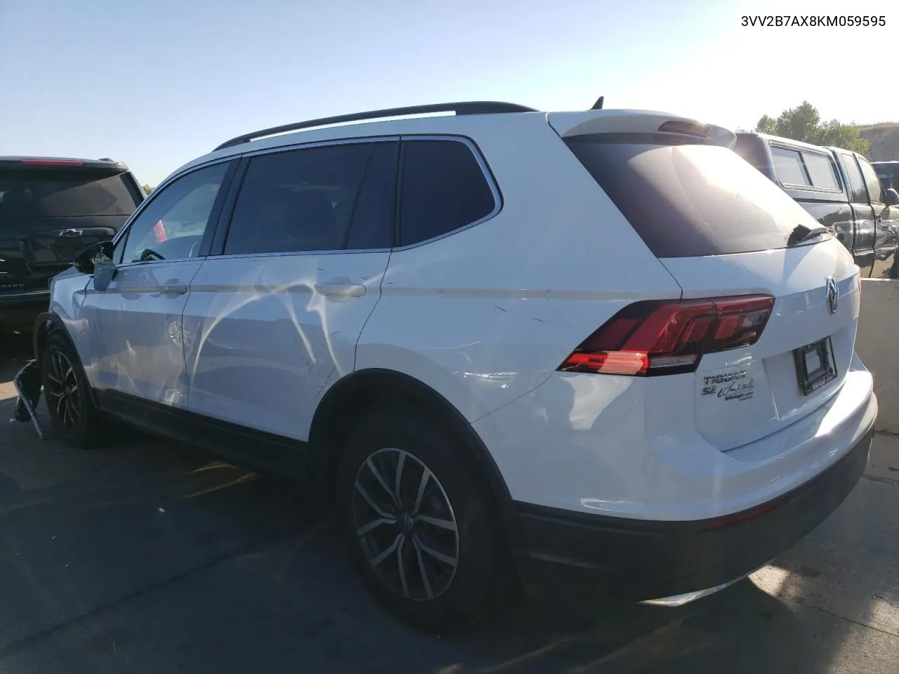 3VV2B7AX8KM059595 2019 Volkswagen Tiguan Se