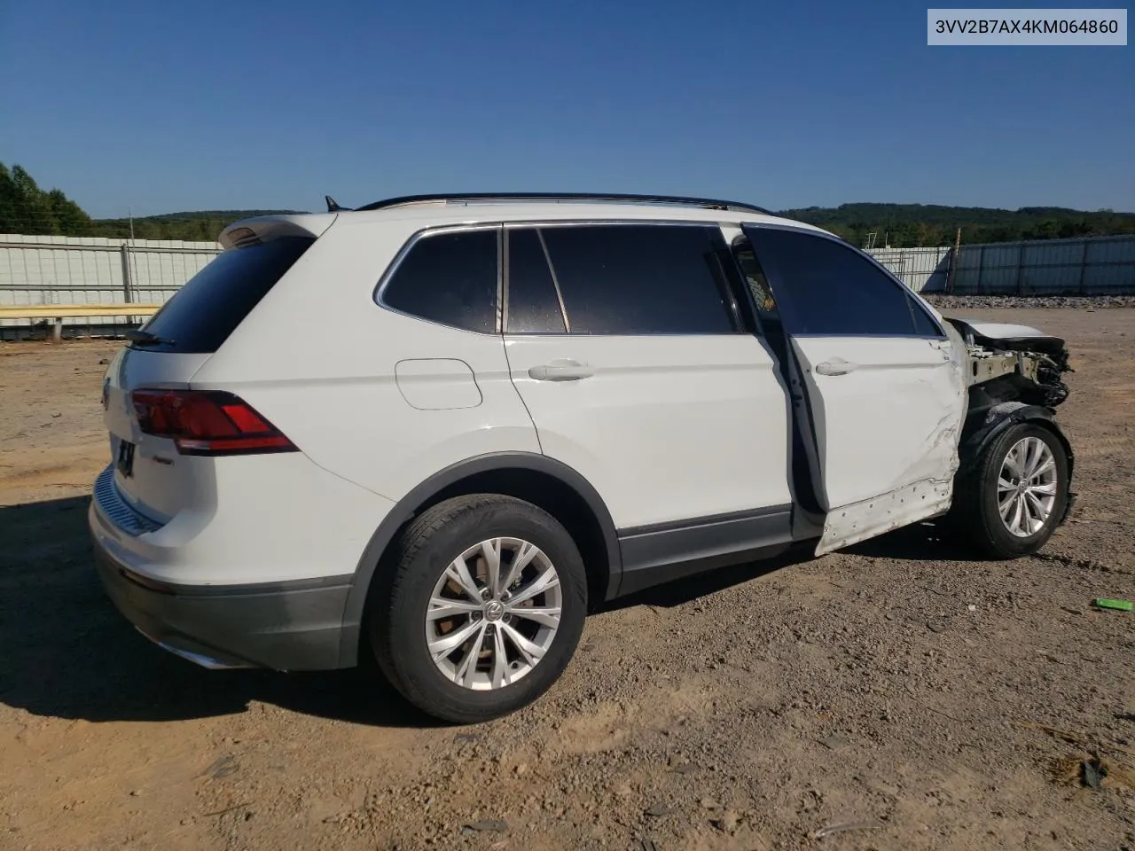 3VV2B7AX4KM064860 2019 Volkswagen Tiguan Se