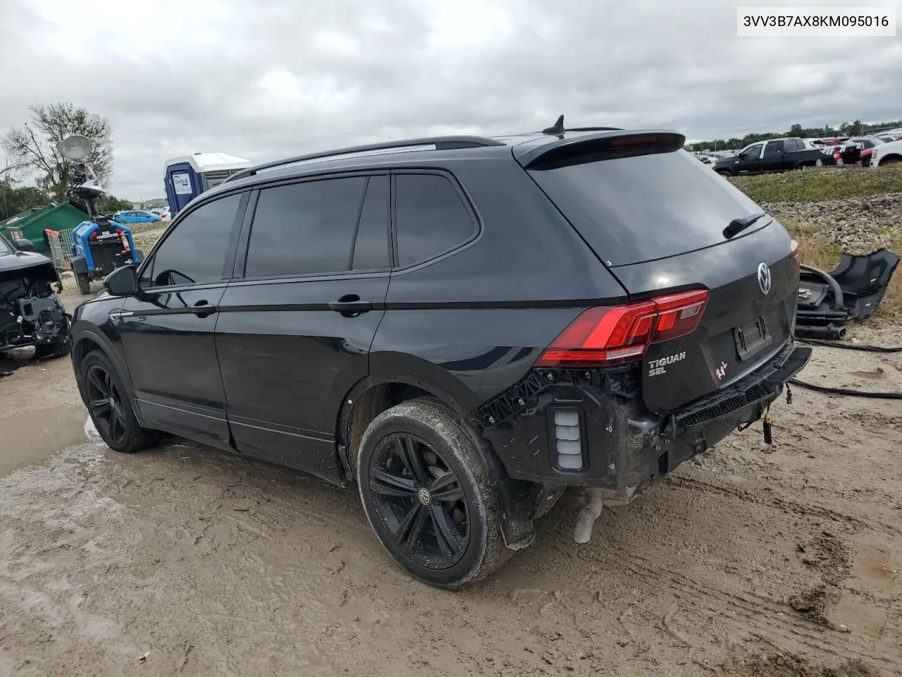 3VV3B7AX8KM095016 2019 Volkswagen Tiguan Se