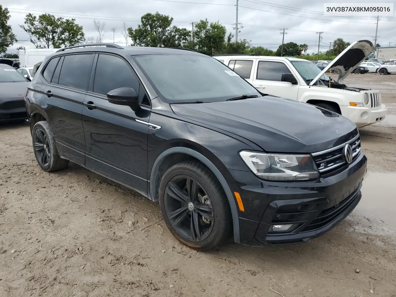 3VV3B7AX8KM095016 2019 Volkswagen Tiguan Se